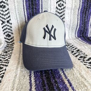 New York Yankees 39Thirty MLB New Era Medium-Large Cap Hat White Blue